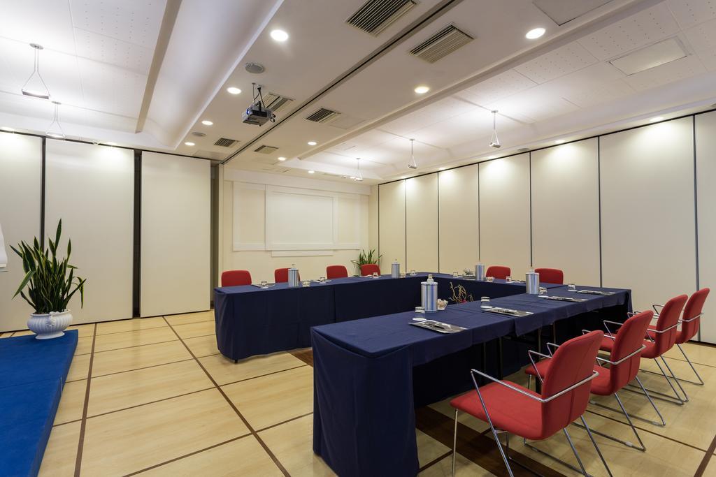 Hotel Luna Riccione E Aqua Spa Only Adults +12 Exterior foto